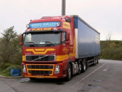 Volvo-FH12-Moller-Thomsen-090504-1-DK[2]